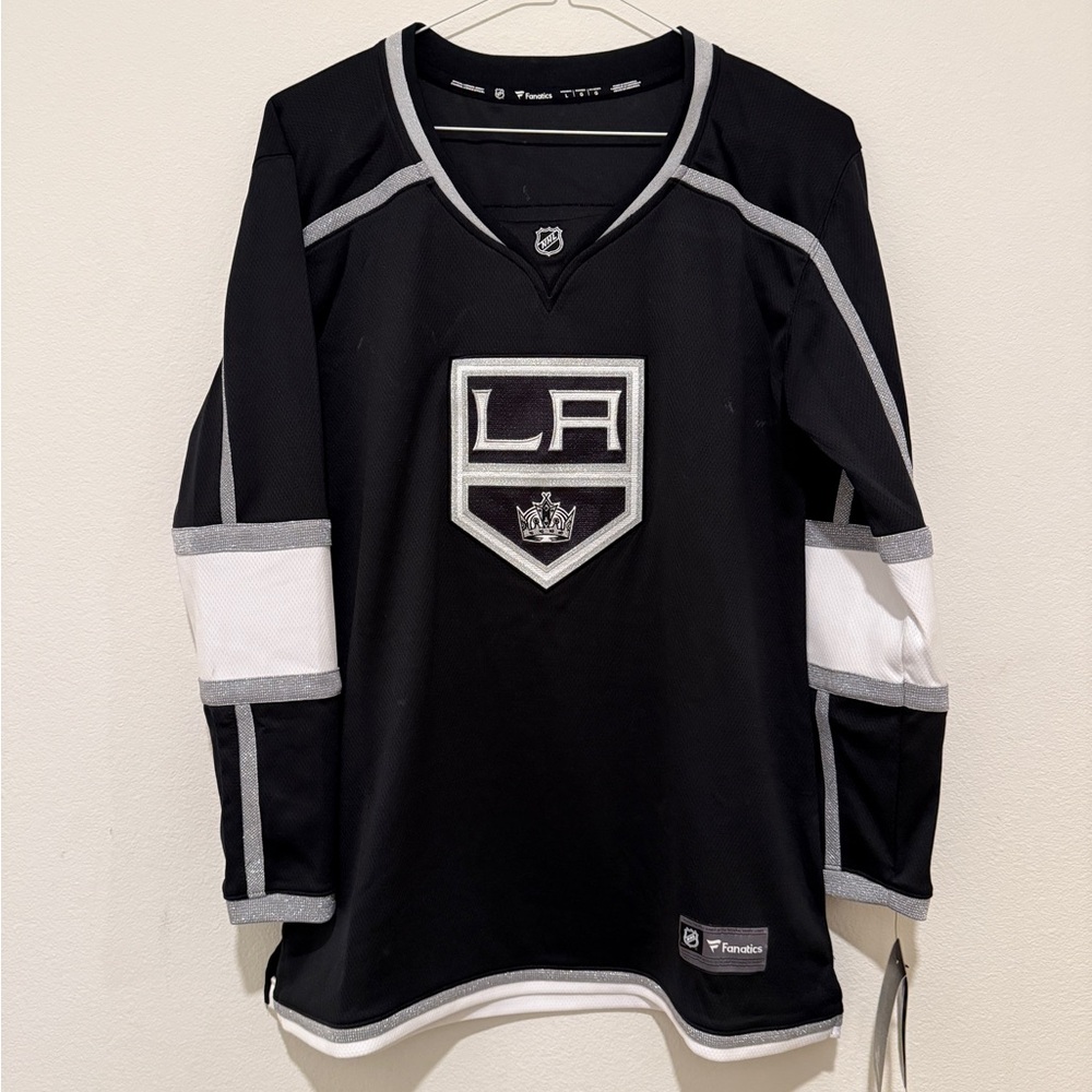Women’s LA kings hockey jersey